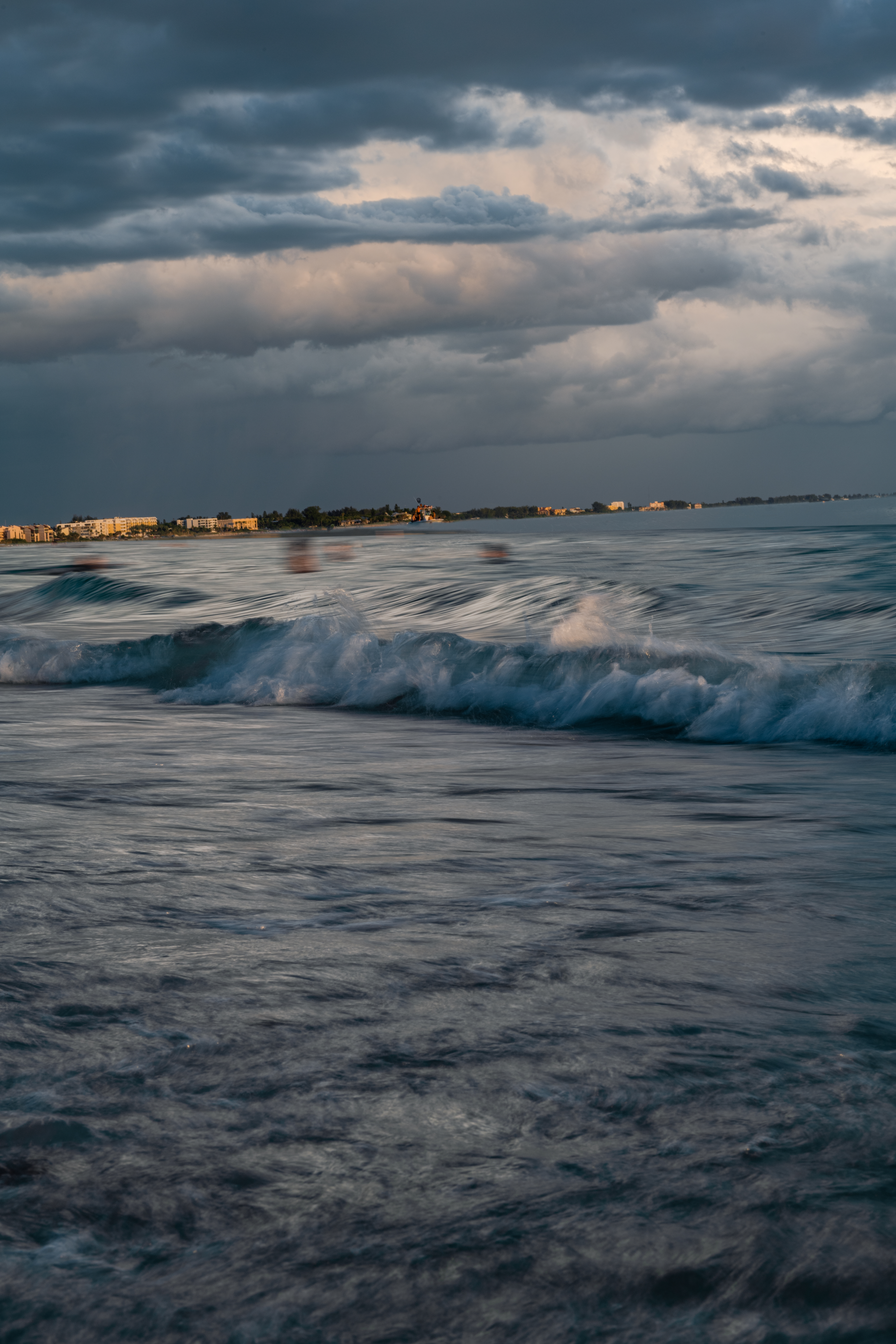 Crashing Waves by Paul Kestel